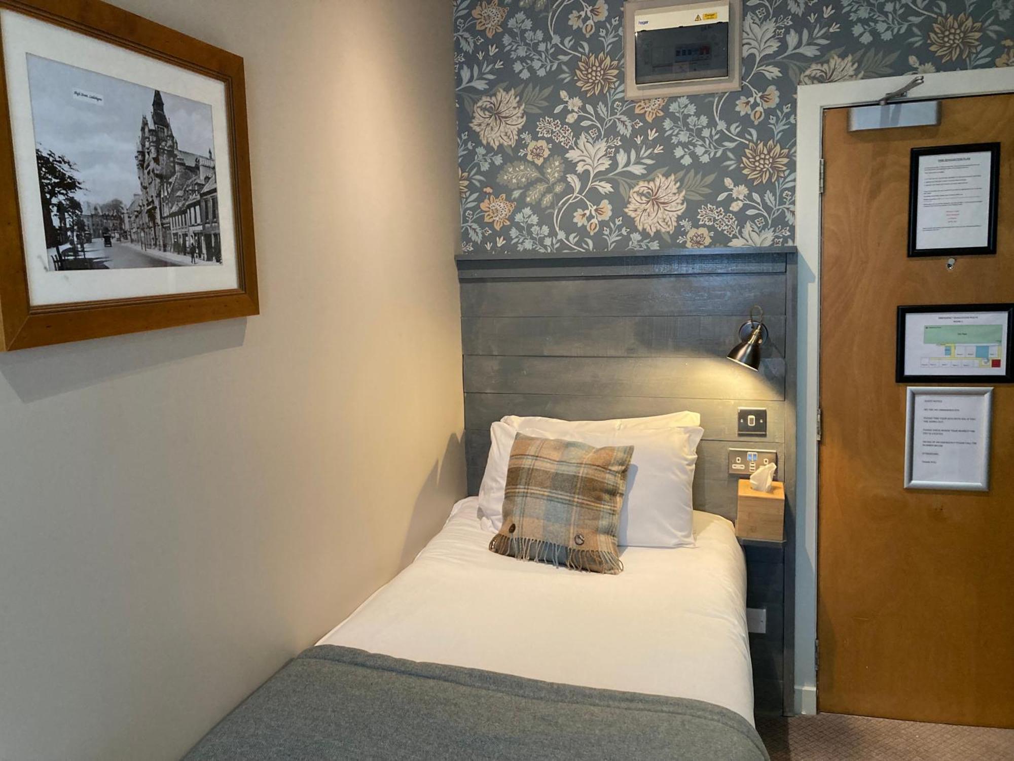 West Port Hotel Linlithgow Εξωτερικό φωτογραφία